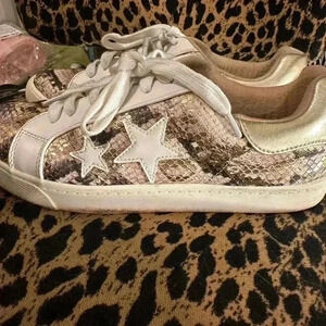 Soda White and Gold Sneakers